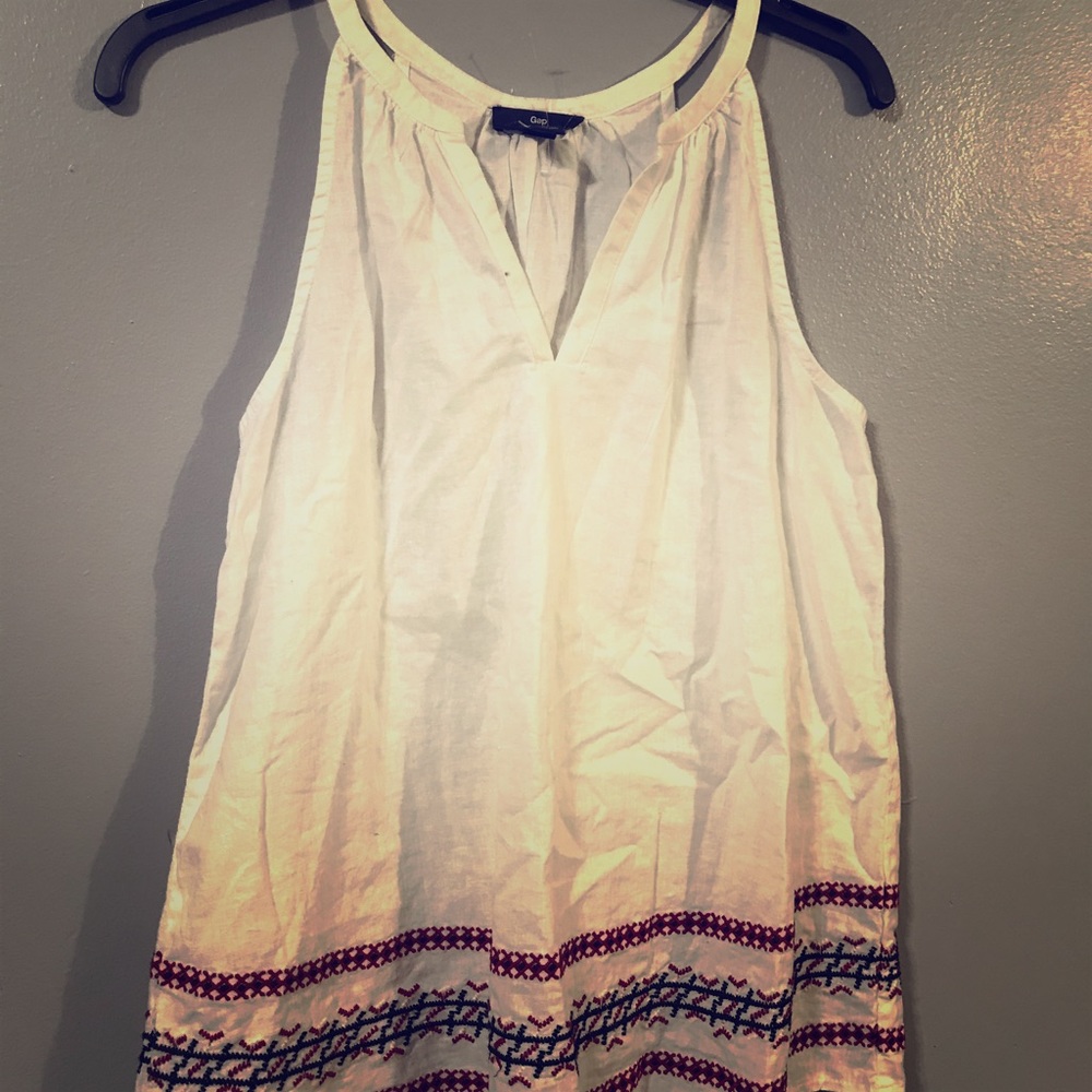 Gap linen top.